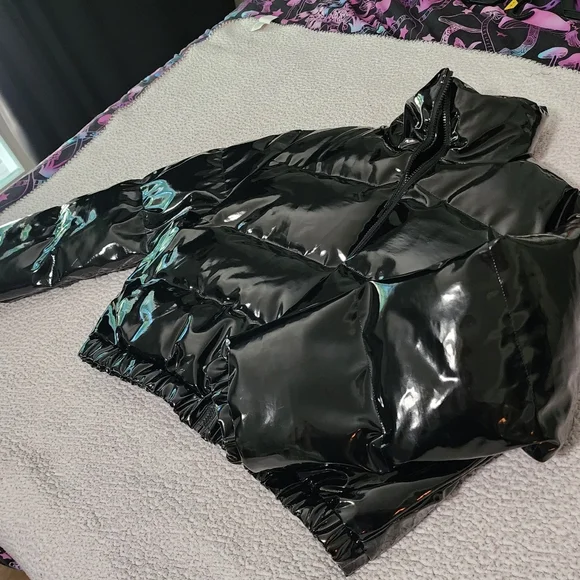 Pretty Little Thing Black Vinyl Puffer Coat - Picture 8 of 12